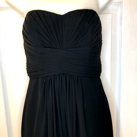 David’s Bridal floor-length chiffon strapless bridesmaid dress, black, size 4 - Picture 1 of 9